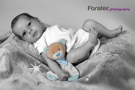 Kleines Baby beim Newborn-Fotoshooting in Iserlohn