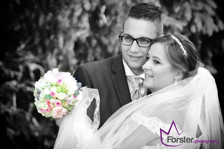 Moderne Hochzeitsfotografie in Iserlohn und Bayreuth